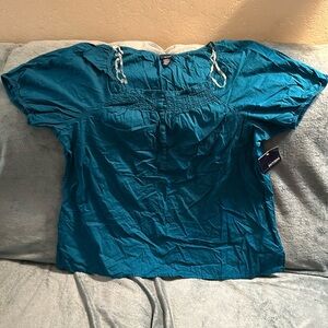 Basic editions XXL blue Henley top 💕